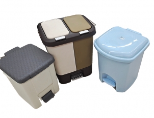 Foot-operated trash can with lid household